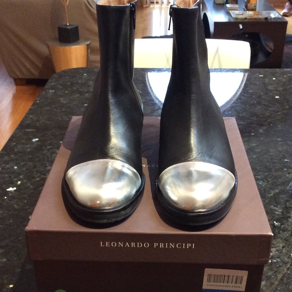 Leonardo Principi Flat Ankle Boot